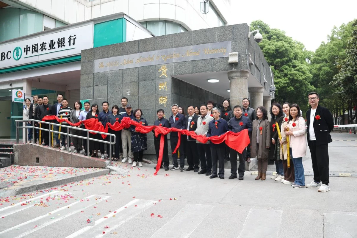 大学篮球运动员如何应对常见的伤病并进行有效治疗?_2